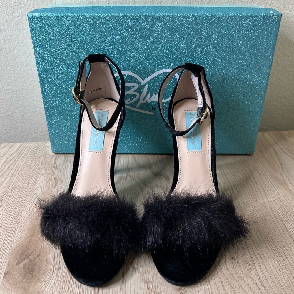 Betsey Johnson Nolte Velvet Heels - Picture 3 of 15